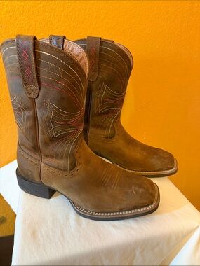 Ariat Brown Leather Western Cowboy Boots with Red Stitching like new size 7 men